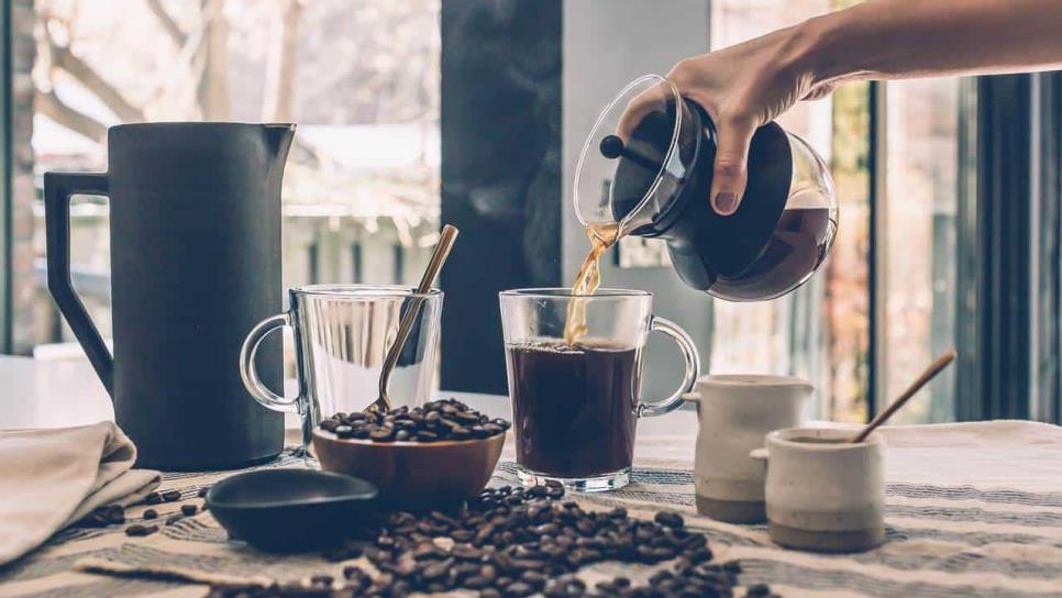 ¿Cuál es la edad adecuada para dejar de tomar café? Esto dice la ciencia