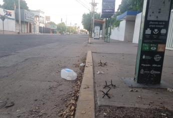 Arrojan ponchallantas por la colonia Tierra Blanca en Culiacán 