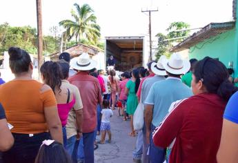 Tras la violencia llega la Caravana de la Salud a La Rastra, El Rosario