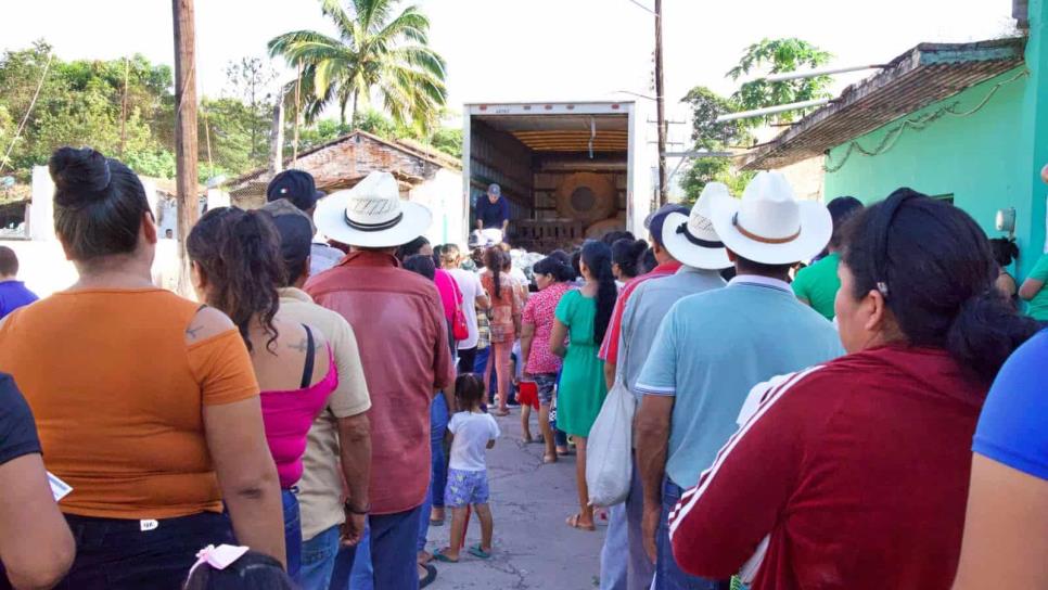 Tras la violencia llega la Caravana de la Salud a La Rastra, El Rosario