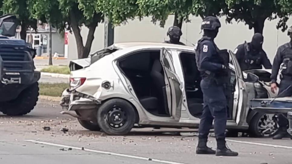 Policías encuentran vehículo abandonado en accidente en Culiacán