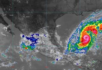 El poderoso huracán “Milton” se degrada a categoría 4 en su inminente impacto en Florida