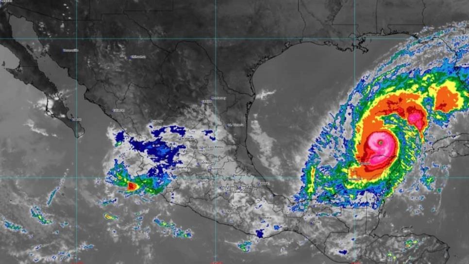 El poderoso huracán “Milton” se degrada a categoría 4 en su inminente impacto en Florida