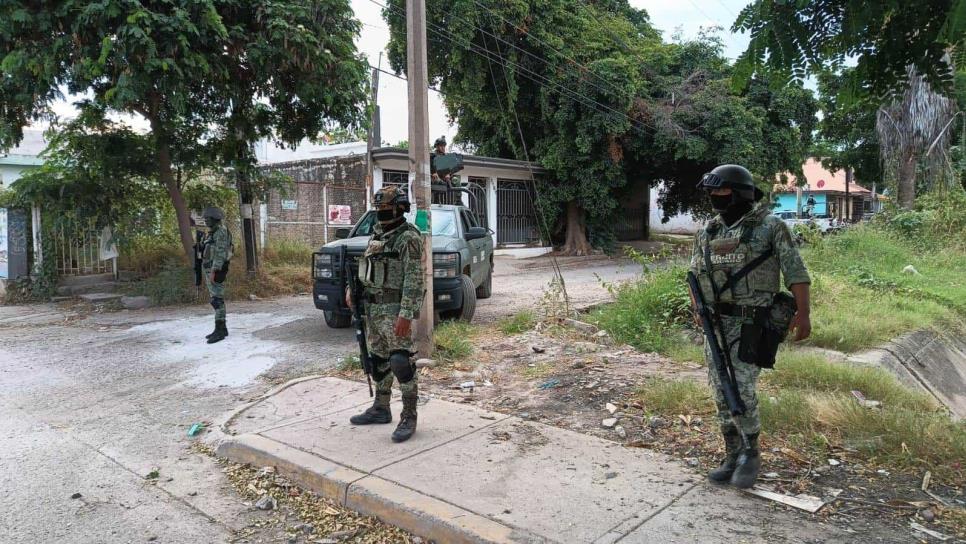 Hallan asesinado a un hombre en un canal junto a un panteón en Culiacán