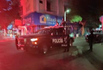 Encuentran a sujeto herido por arma blanca en pleno sector Centro de Culiacán