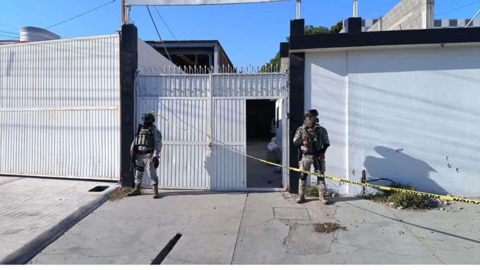 Elementos del Ejército aseguran bodega en la colonia Rafael Buelna