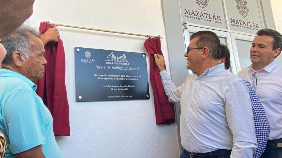 Mazatlán honra al periodista Javier Valdez con la nueva sala de medios en el Ayuntamiento