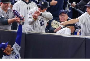 Fanático de Yankees será arrestado si regresa al estadio tras incidente con Mookie Betts