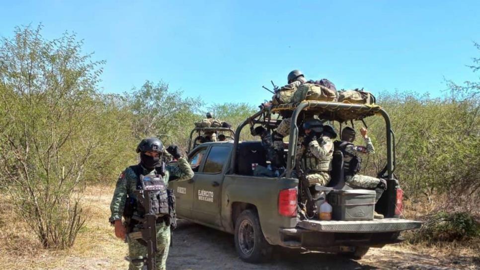 Armas y droga aseguran militares en la sindicatura de Quilá en Culiacán