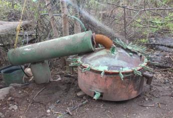 Militares aseguran laboratorio de drogas en un subterráneo del municipio  de Navolato