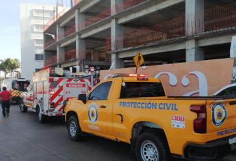 Trabajador de la construcción resulta lesionado tras caer de un segundo piso en Mazatlán 