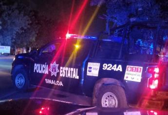 Abandonan a hombre esposado y vendado de los ojos en Culiacán tras robarle el auto 