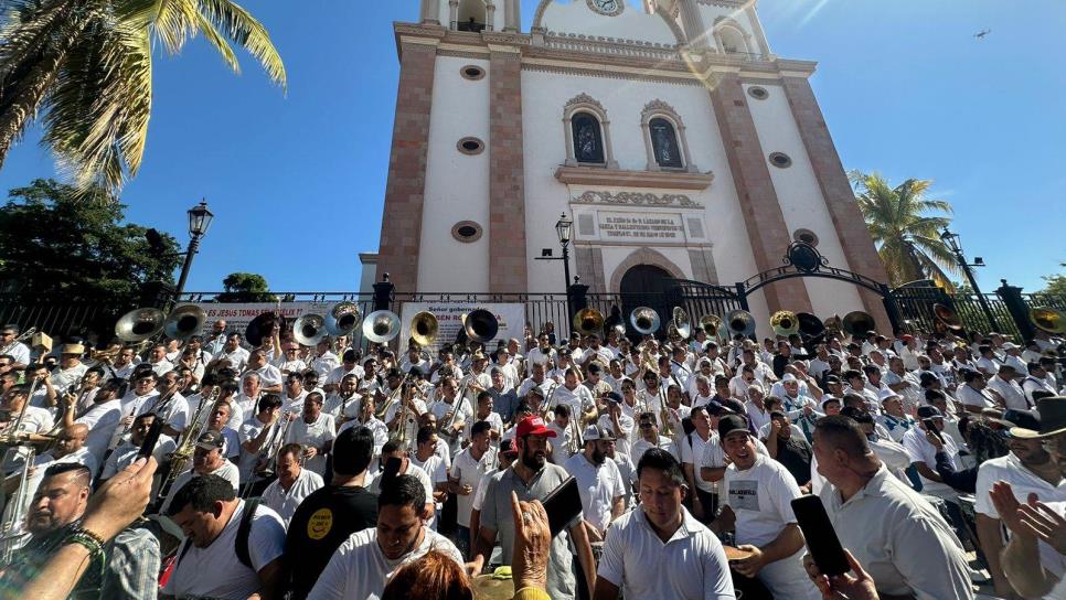 ¡Jalemos con la Banda! Más de 200 músicos tocan “El Sinaloense” en Culiacán para recaudar fondos