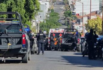 Suman 3 muertos en ataque a jefe policiaco en Culiacán, entre ellos una mujer