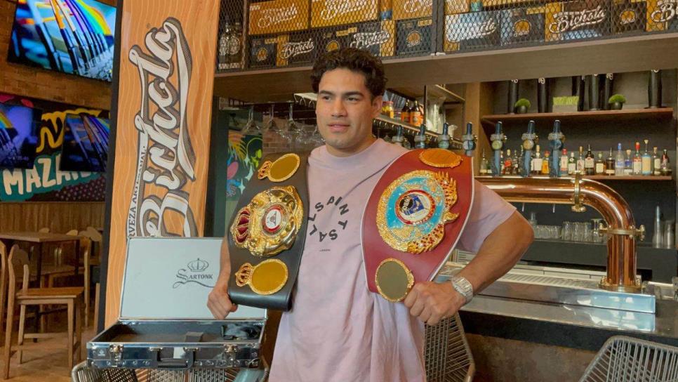 Prepara Gilberto “Zurdo” Ramírez pelea estelar contra Jai Opetaia en Mazatlán