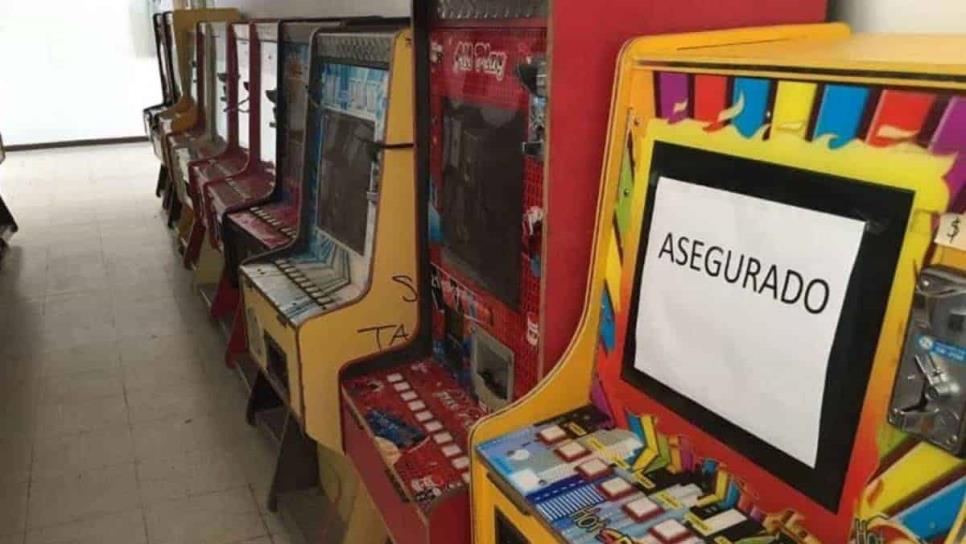 Catean 9 minicasinos y aseguran 36 maquinitas, en Culiacán