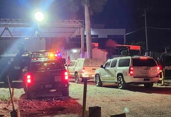 Un muerto y tres heridos deja enfrentamiento a balazos entre internos del penal de Aguaruto en Culiacán