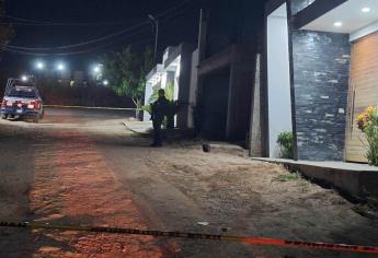 Asesinan a balazos a una mujer en su domicilio en la colonia Real de Minas, Culiacán