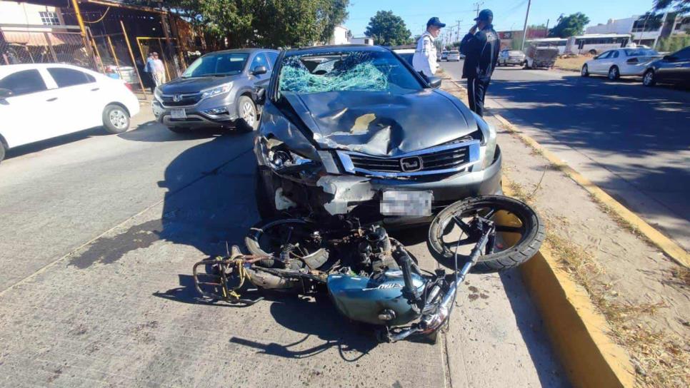 Joven pierde la vida al sufrir aparatoso accidente en su motocicleta en Los Mochis