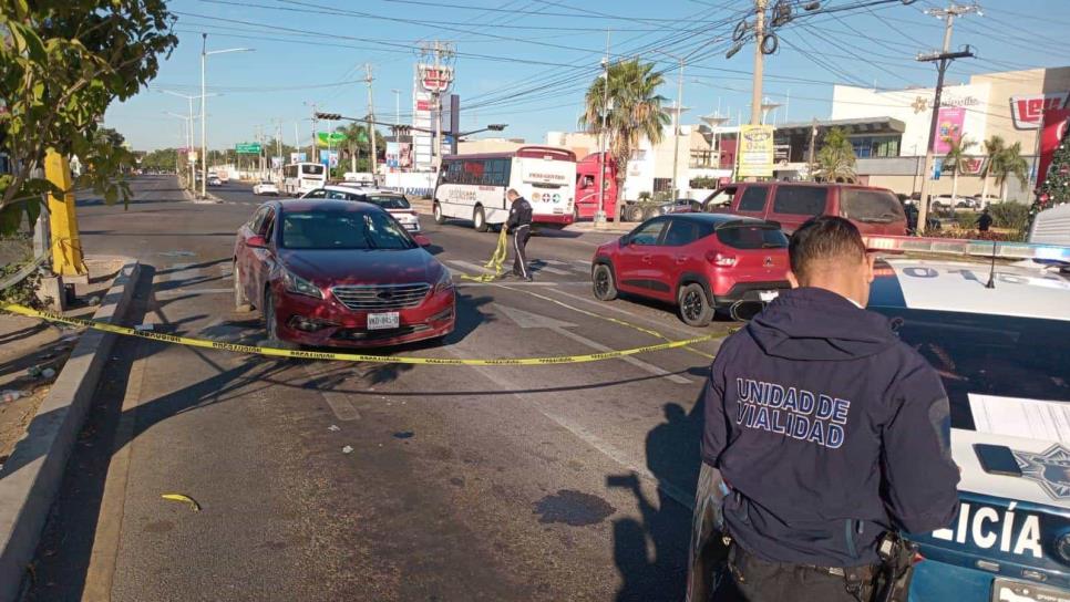 Abandonan auto baleado tras ataque a policías estatales en Culiacán