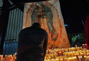 Cientos de culiacanenses le llevan serenata a la Virgen de Guadalupe