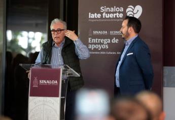 Rocha Moya entrega apoyos a comerciantes de 6 municipios de Sinaloa