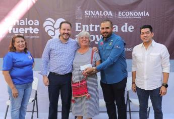 Gobierno de Sinaloa entrega apoyos económicos a comerciantes de San Ignacio