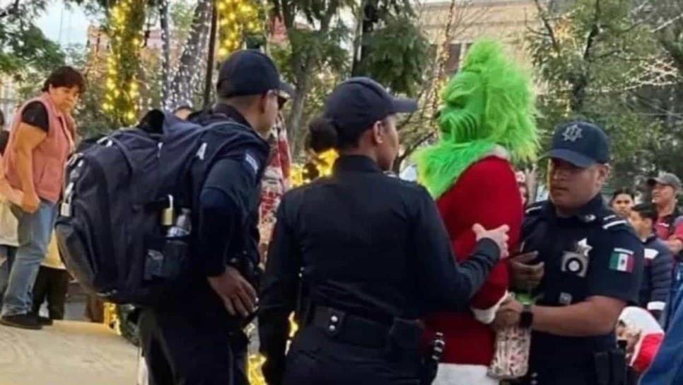 Detienen al Grinch por agredir a Santa Claus en Aguascalientes | VIDEO