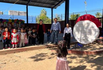 Alumnos del Jardín de Niños Estefanía Castañeda viven una posada llena de Luz Noticias