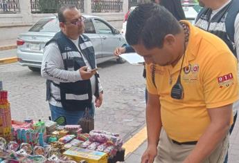 Retira Protección Civil 37 kilos de cuetes a comerciantes de Mazatlán dentro de la campaña Mejor sin Pirotecnia