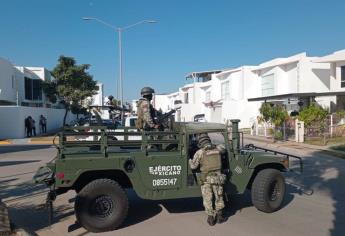 Militares realizan operativos en zonas residenciales de Valle Alto en Culiacán