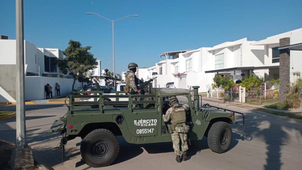 Militares realizan operativos en zonas residenciales de Valle Alto en Culiacán