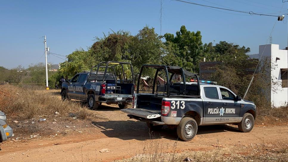 Gravemente lesionado trasladan a sujeto baleado en la colonia Lomas de Cristo Rey de Mazatlán