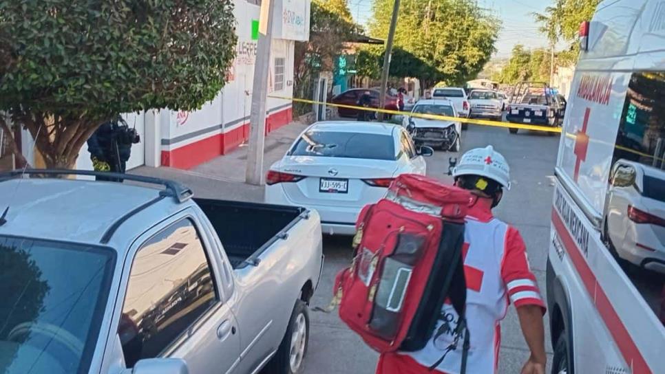 Atacan a balazos un vehículo en la colonia Benito Juárez de Culiacán