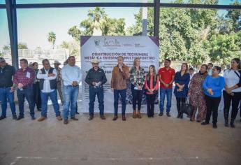 Gerardo Vargas termina el año con la entrega de techumbre a vecinos de San Isidro