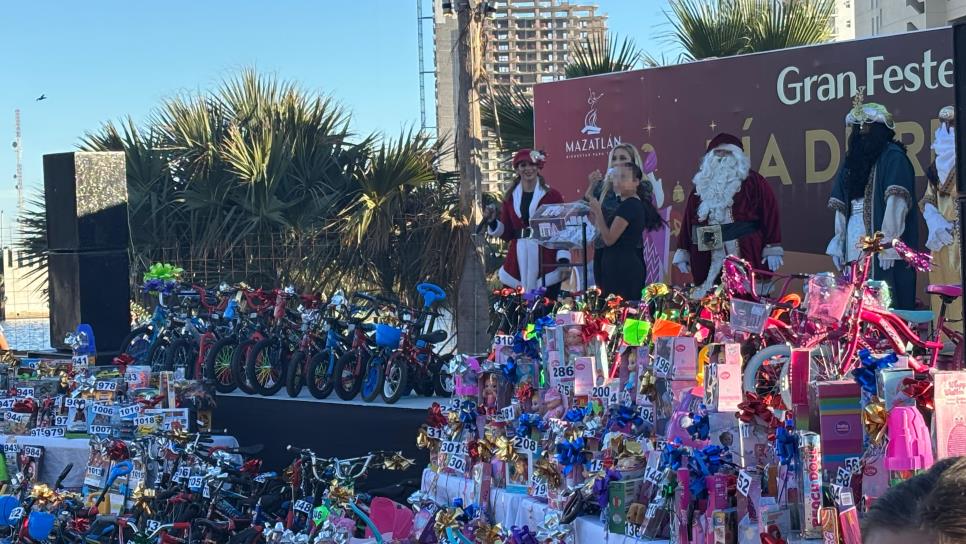 ¡Dulces, rosca y muchos regalos! Así se vivió el Día de Reyes en Mazatlán