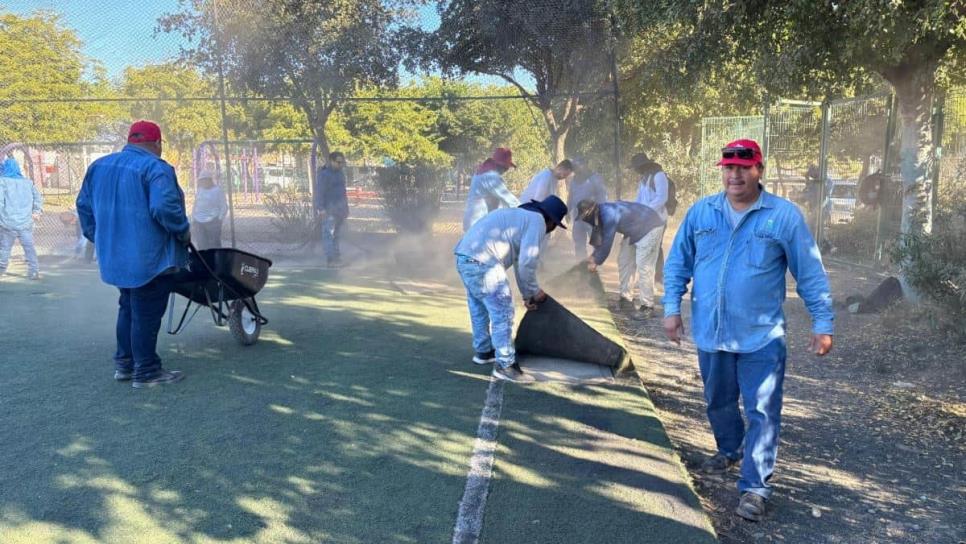 Estrella Palacios arranca trabajos de rehabilitación en cancha deportiva de Pradera Dorada II