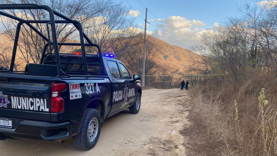 Localizan a un hombre asesinado a balazos en la sierra de Choix