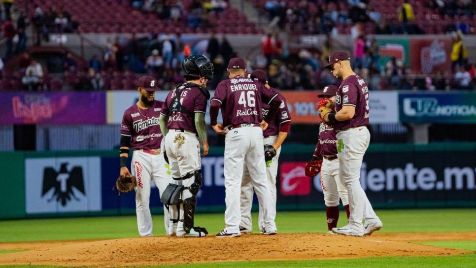 Afición de Tomateros de Culiacán exige cambios para el segundo juego ante Cañeros de Los Mochis