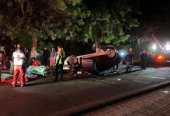 Volcadura en la carretera Los Mochis -  El Fuerte deja a tres personas lesionadas