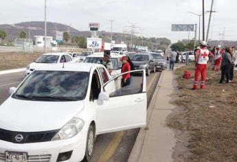 Colisión entre siete vehículos por la termoeléctrica en Mazatlán deja significativos daños materiales