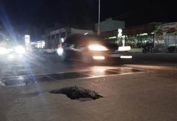 Ciudadanos de Los Mochis denuncian brote de socavones