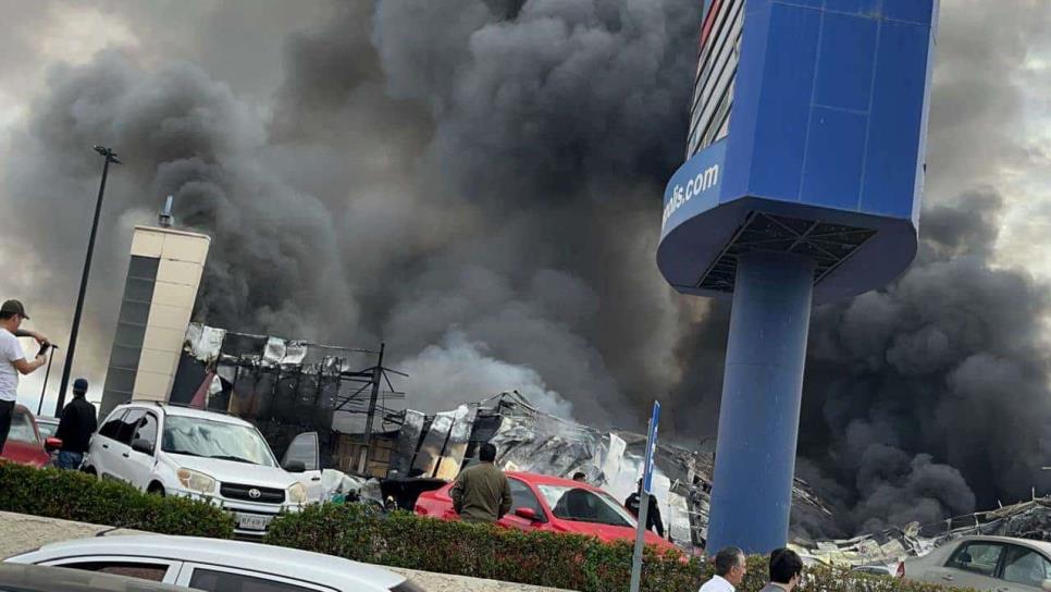 Incendio en negocio de trampolines pudo generarse por trabajos de soldadura