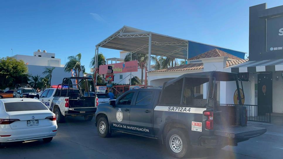 Ejecutan a balazos a un joven en el baño de una marisquería de Real del Valle en Mazatlán