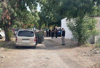 Encuentran cadáver a bordo de una camioneta que intentaron quemar en el fraccionamiento Capistrano en Culiacán