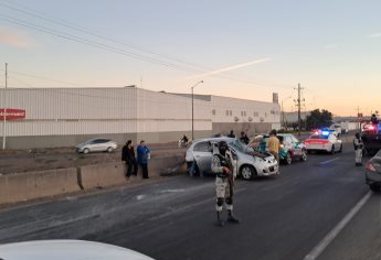 Dos personas resultaron heridas en un choque en el campo El Diez de Culiacán