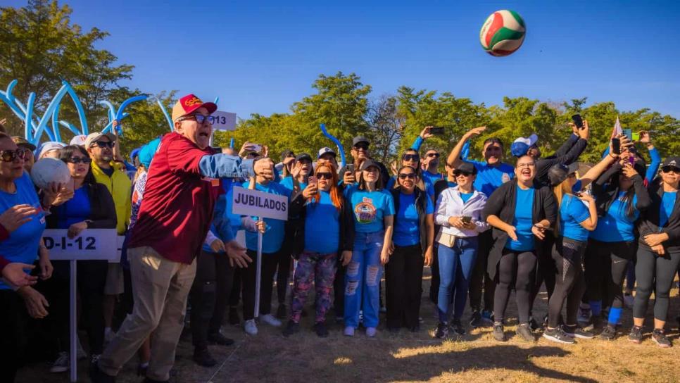 Rocha Moya inaugura el Torneo de Voleibol #18 del SNTE 53, en Culiacán