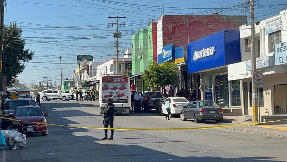 Adulto mayor muere atropellado por camión urbano en Mazatlán