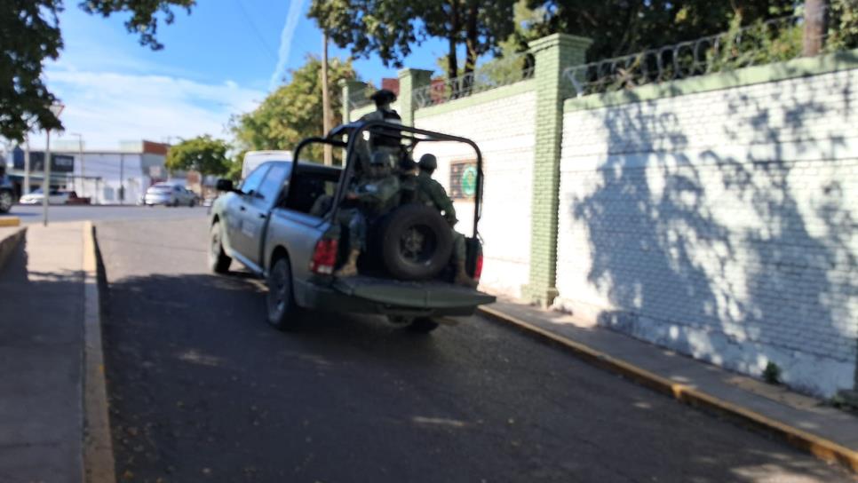 Reportan enfrentamiento a balazos entre militares y civiles en la 5 de Febrero de Culiacán