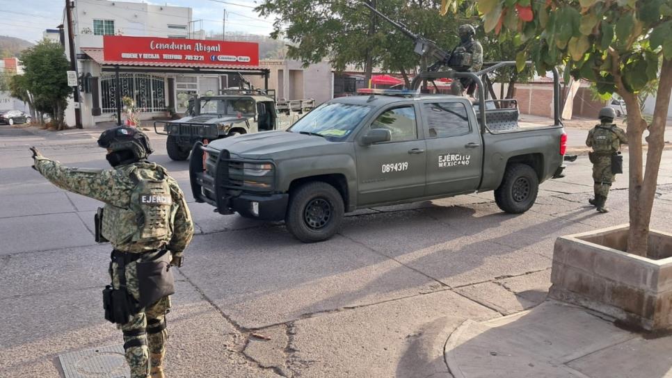 Militares aseguran inmueble y mantienen operativo en la colonia Santa Fe en Culiacán